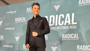 Eugenio Derbez presenta Radical, "la primera película mexicana de superhéroes"
