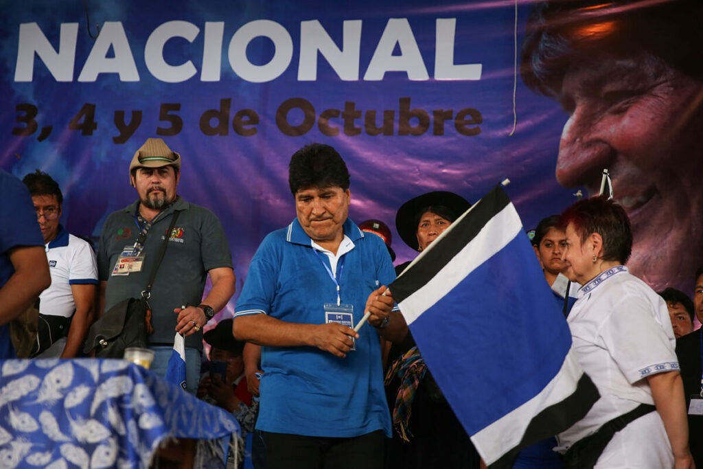 Evo Morales asedia a su delfn y prepara su regreso al poder