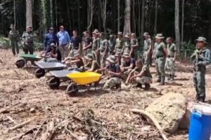 Fuerza Armada construye una pista de aterrizaje cerca de la zona en disputa con Guyana (+Video)