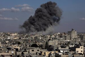 Gaza, frente a una inminente invasión de Israel para derrocar a Hamás y las dudas sobre su futuro político