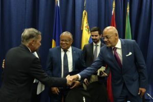 Gobiernos del mundo saludan nueva firma de acuerdos entre gobierno y oposición venezolanos