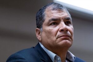 "Hasta se asesinó a un candidato para evitar nuestra victoria": Correa minimiza triunfo presidencial de Noboa
