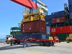 "Intercambio comercial Venezuela-EEUU subió a $2.600 millones en un semestre"