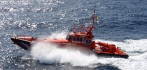 Interceptados otros dos cayucos con 219 migrantes en aguas de El Hierro y Tenerife