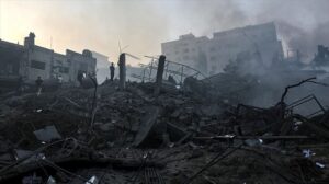 Israel intensifica el asedio sobre la Franja de Gaza y corta todas sus comunicaciones