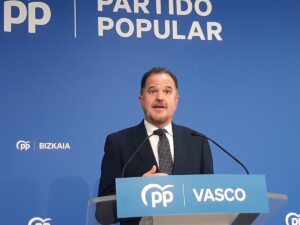Iturgaiz anuncia que el congreso regional del PP vasco para su sucesión será en noviembre