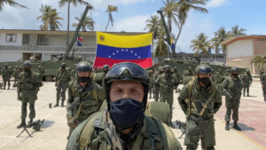 Jefe del Frente Institucional Militar de Venezuela dice que el régimen "no tiene capacidad para cambiar la situación de miseria"