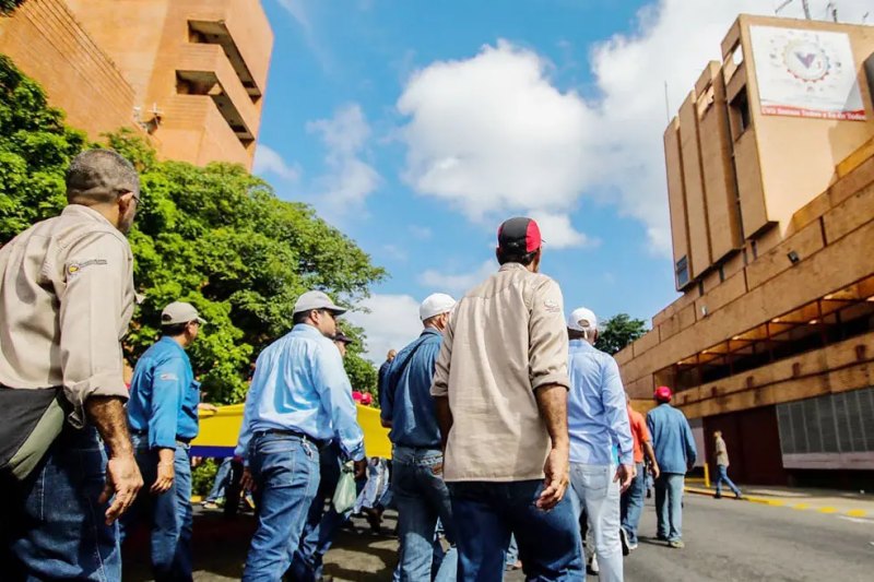 Jubilados de la CVG piden al régimen de Maduro otorgarle sus beneficios tras alivio de sanciones