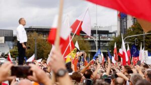 La oposición europeísta polaca exhibe su “marcha del millón” a 15 días de las elecciones