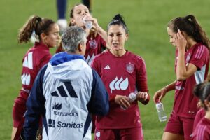 La selección femenina de fútbol recupera a Jenni Hermoso