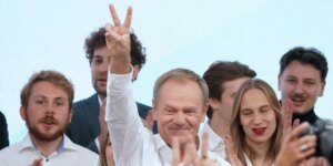 Las elecciones en Polonia abren la puerta a un gobierno del europeísta Donald Tusk, según los sondeos