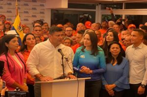 Leopoldo López respaldando la unión de Freddy Superlano y María Corina Machado