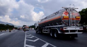 Llegaron a Venezuela 100 cisternas para reforzar la distribución de combustible en el país