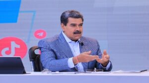 Maduro afirma que Ley de Exportaciones no Petroleras marca ruta del nuevo modelo económico