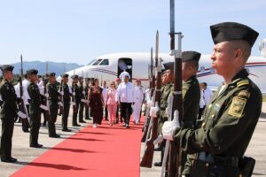 Maduro llegó a México para cumbre sobre migración (+video)