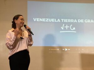 María Corina Machado presentó su "Venezuela tierra de gracia"