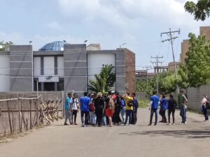 Movimiento estudiantil zuliano protestó ante el CNE por reapertura del Registro Electoral Permanente