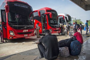 Mueren 18 migrantes de Venezuela y Hait en un accidente de carretera en Mxico
