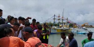 Mueren tres pescadores filipinos embestidos por otro barco en una zona disputada con China