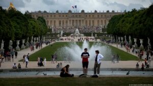 Nueva evacuación del Palacio de Versalles por una alerta de bomba