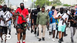ONU aprueba misión para combatir bandas criminales en Haití – DW – 02/10/2023