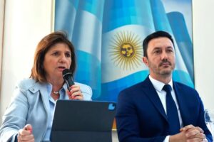 Patricia Bullrich anuncia que apoyará a Javier Milei en segunda vuelta en Argentina