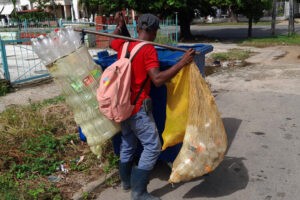 Reciclaje en Cuba pendiente de mayores aportes económicos y sociales