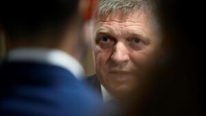 Robert Fico, el socialdemócrata prorruso émulo de Orban que ha ganado las elecciones en Eslovaquia