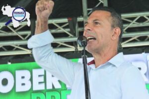 Roberto Enríquez anuncia su renuncia a las primarias opositoras