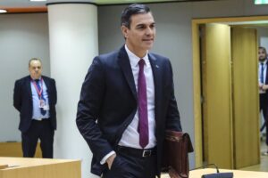 Sánchez anuncia que preguntará a las bases del PSOE si avalan acuerdos con partidos con los que negocia la amnistía