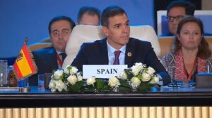 Sánchez defiende en Egipto la solución de los dos Estados de Israel y Palestina y urge a "proteger a todos los civiles"