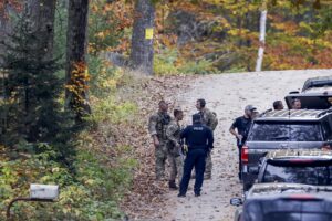 Sospechoso de tiroteo de Maine EEUU, fue encontrado muerto