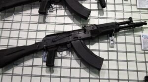 Sustraen 31 fusiles AK-103 de Base de Infantería en Punto Fijo