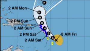 Tammy se convierte en huracán y amenaza a las Islas Sotavento