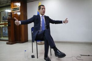 Tarek William Saab solicita orden de aprehensión contra Juan Guaidó y activación de alerta roja de Interpol