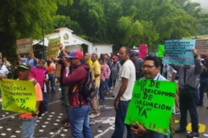 Trabajadores de la Universidad Simón Bolívar inician paro laboral para exigir pagos de fideicomiso