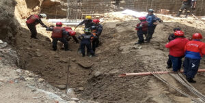 Un muerto y tres heridos por derrumbe en construcción en Los Palos Grandes - AlbertoNews