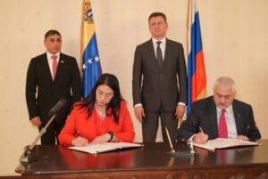 Venezuela y Rusia suscriben 16 acuerdos de cooperación en áreas estratégicas en XVII Reunión de la CIAN |
