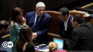Yair Lapid culpa a Netanyahu de un "imperdonable fracaso" – DW – 12/10/2023