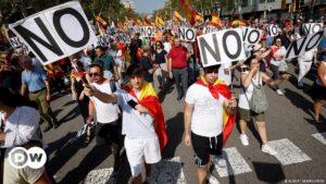 protestas por posible amnistía a independentistas – DW – 08/10/2023