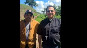 "Lloró cuando nos vio": Iglesia católica reveló detalles de la liberación del padre del futbolista Luis Díaz - AlbertoNews