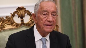 El presidente de Portugal opta por el adelanto electoral tras la dimisión de Costa por un presunto caso de corrupción