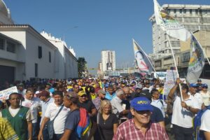 Van 600 días sin ajuste salarial: trabajadores convocan marcha nacional para este 9N