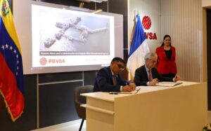 Pdvsa firma contrato con empresa francesa para explotar crudo y gas en Maracaibo
