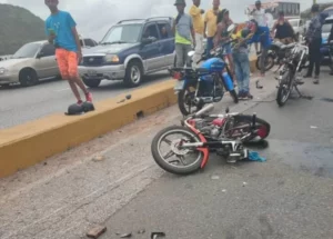 Abuelita fue arrollada por motorizado en Puerto Cabello 