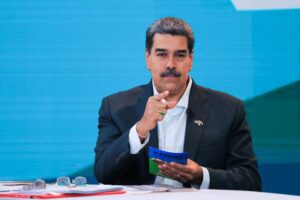 Al menos 6 de cada 10 venezolanos votaría por el candidato del PSUV en las presidenciales, según Hinterlaces (+Datos)