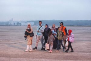 Alivio y pesar entre los 139 españoles y sus familiares evacuados de Gaza a su llegada a España