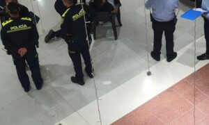 Antioquia: mujer resultó lesionada en hurto dentro de un centro comercial - Medellín - Colombia