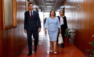 Boluarte tachó de "deleznable maniobra política" denuncia en su contra de fiscal general