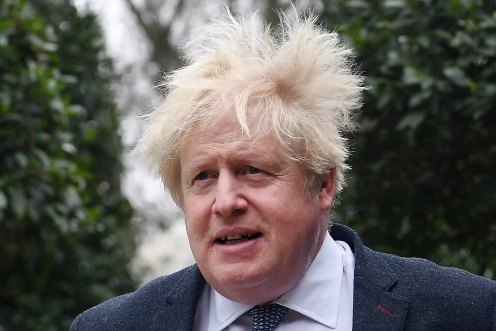 Boris Johnson pregunt a los cientficos sobre el uso de un secador especial para el pelo en la nariz para matar el covid